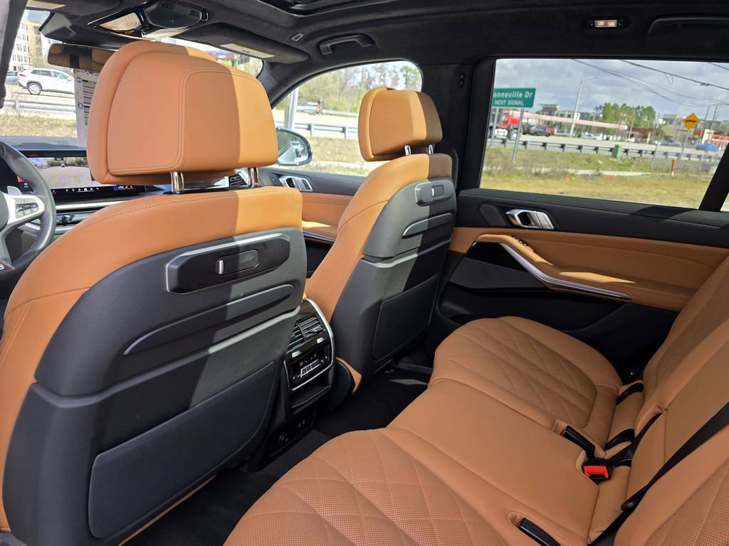 Used 2026 BMW X7 xDrive40i image 30