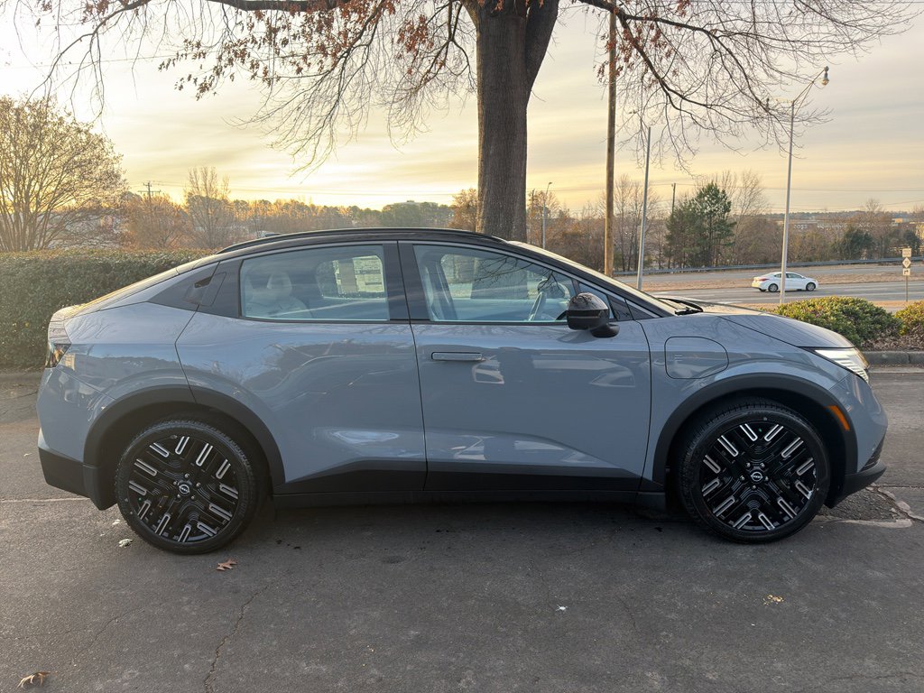 New 2026 Nissan Leaf Platinum+ w/ Cargo Package (Platinum+) image 8