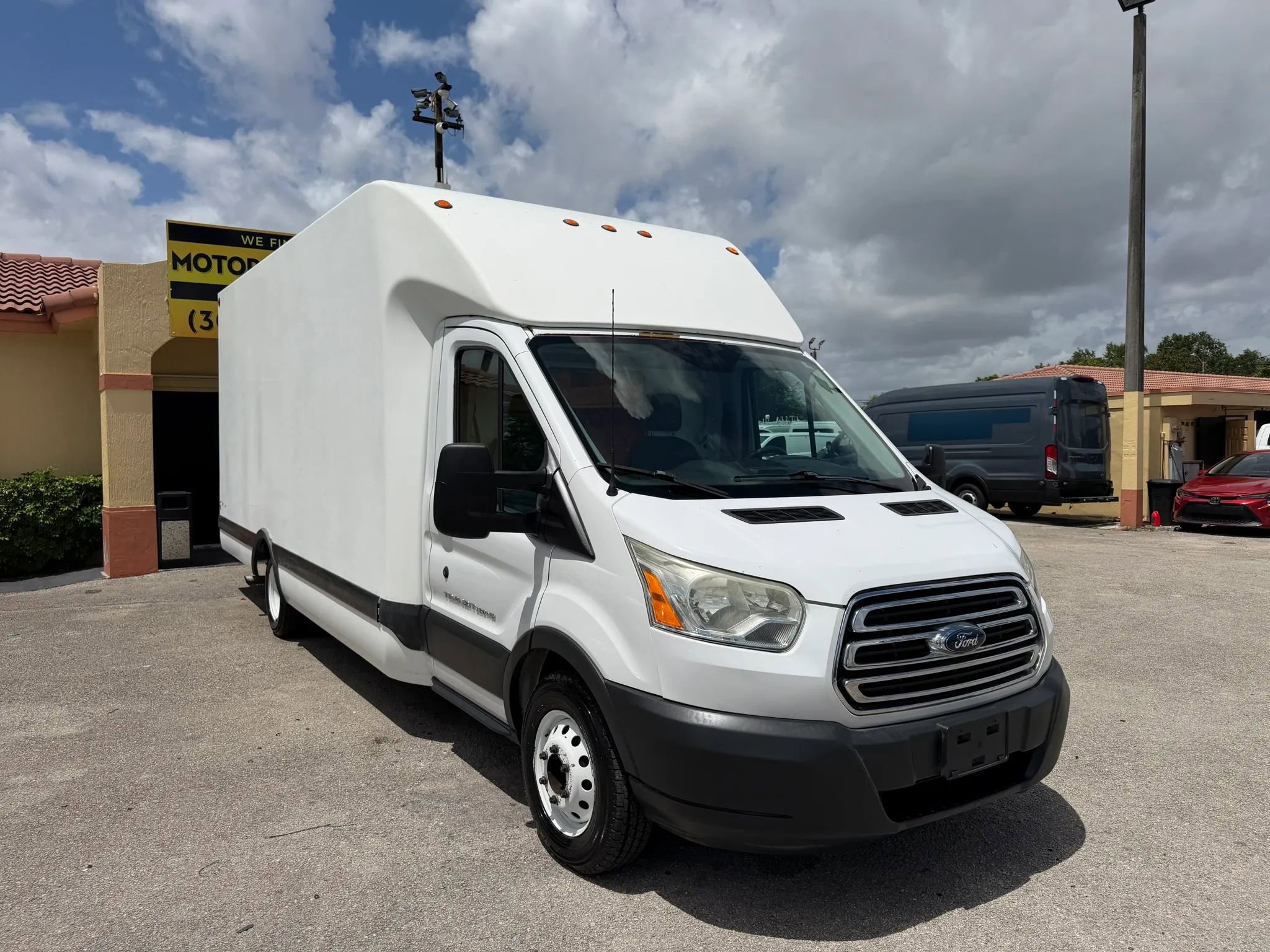 Used 2015 Ford Transit 350 178 DRW w/ Exterior Upgrade Package RWD image 8