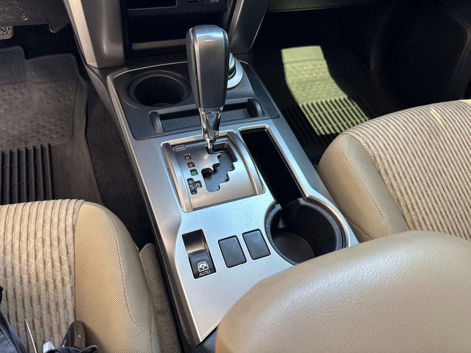 Used 2022 Toyota 4Runner SR5 AWD/4WD image 26