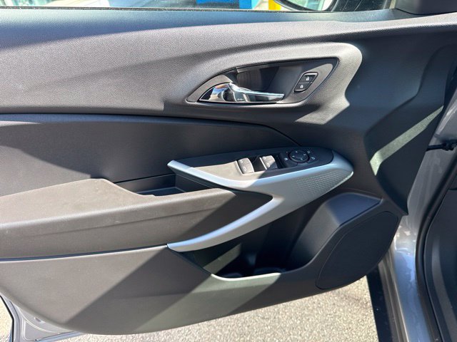 New 2026 Chevrolet Trax RS w/ Sunroof Package FWD image 7