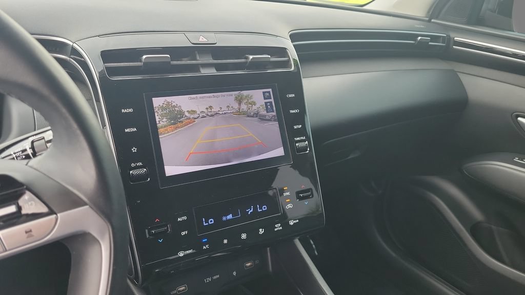 Certified 2023 Hyundai Tucson SEL w/ Convenience Package FWD image 18