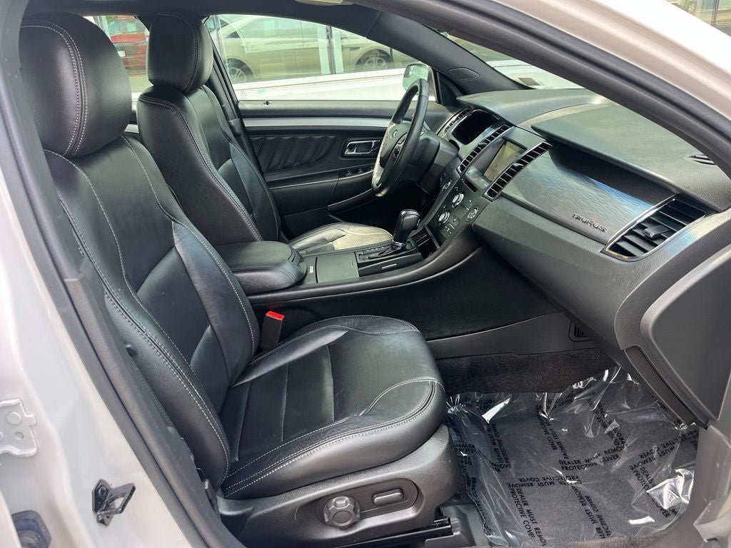 Certified 2017 Ford Taurus SEL w/ Equipment Group 201A FWD image 21