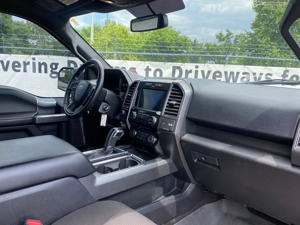 Used 2017 Ford F150 XLT w/ Equipment Group 302A Luxury AWD/4WD image 18