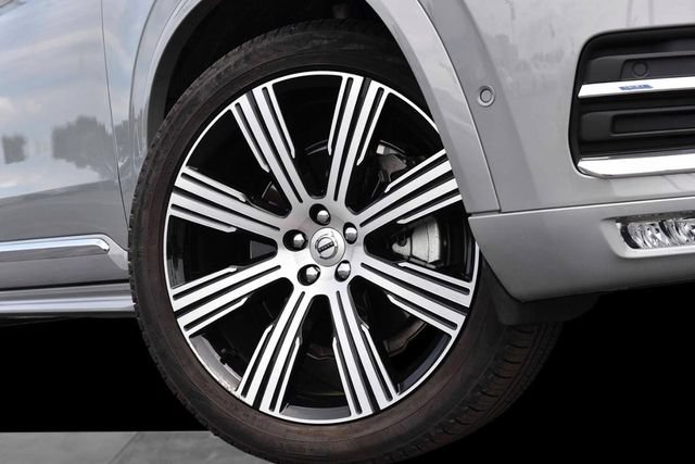 Used 2025 Volvo XC90 B6 Plus w/ Protection Package Premier AWD/4WD image 3