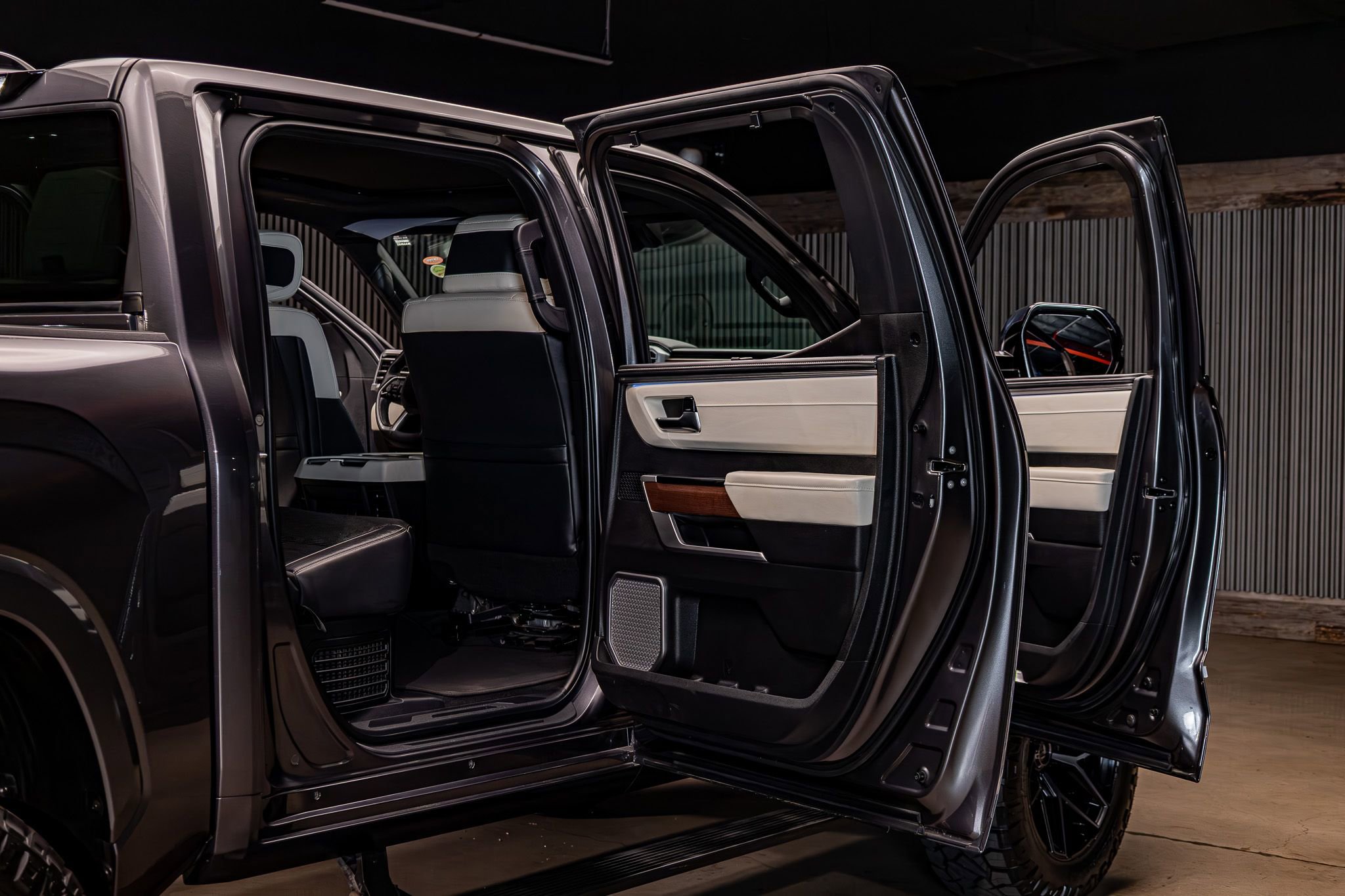 Used 2023 Toyota Tundra Capstone image 30