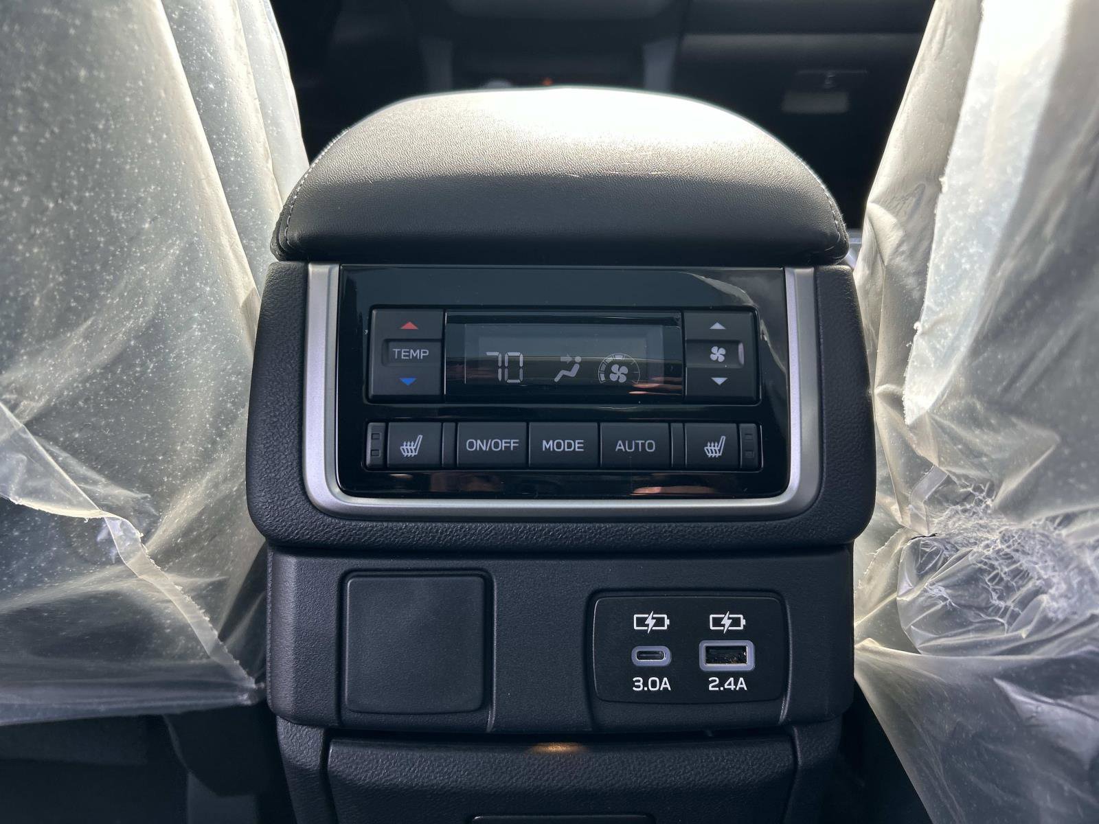 New 2025 Subaru Ascent Limited image 5