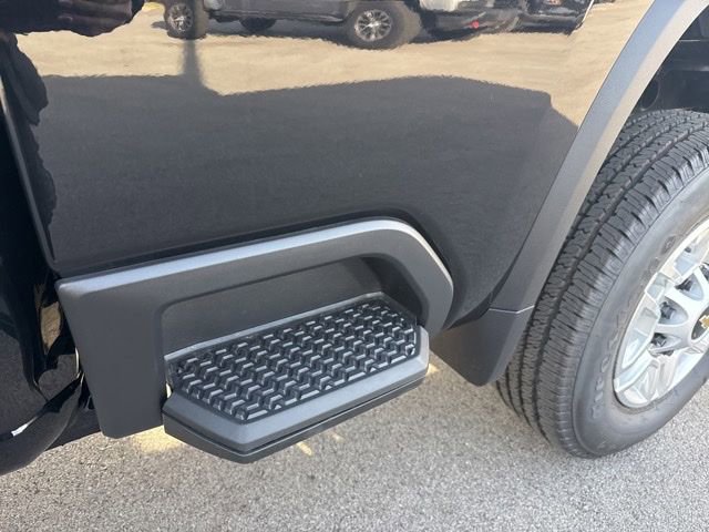 Used 2026 Chevrolet Silverado 2500 LT w/ Convenience Package image 14