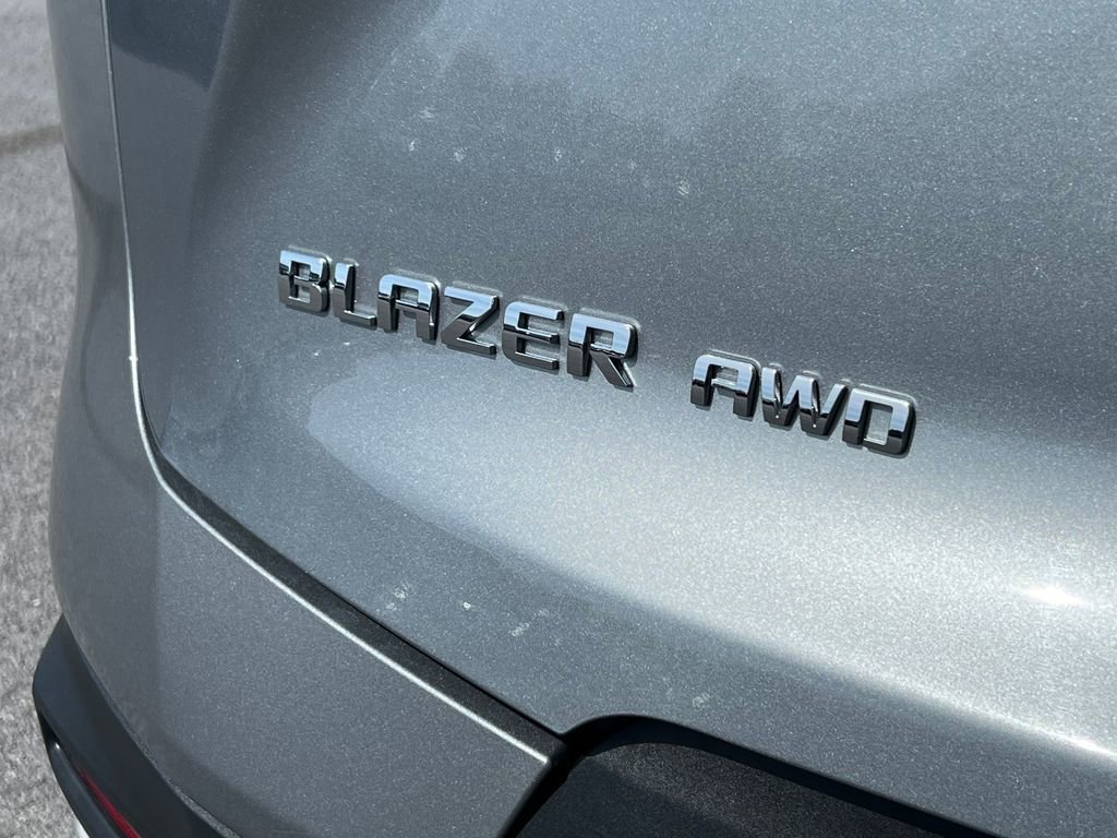 Used 2025 Chevrolet Blazer LT image 15