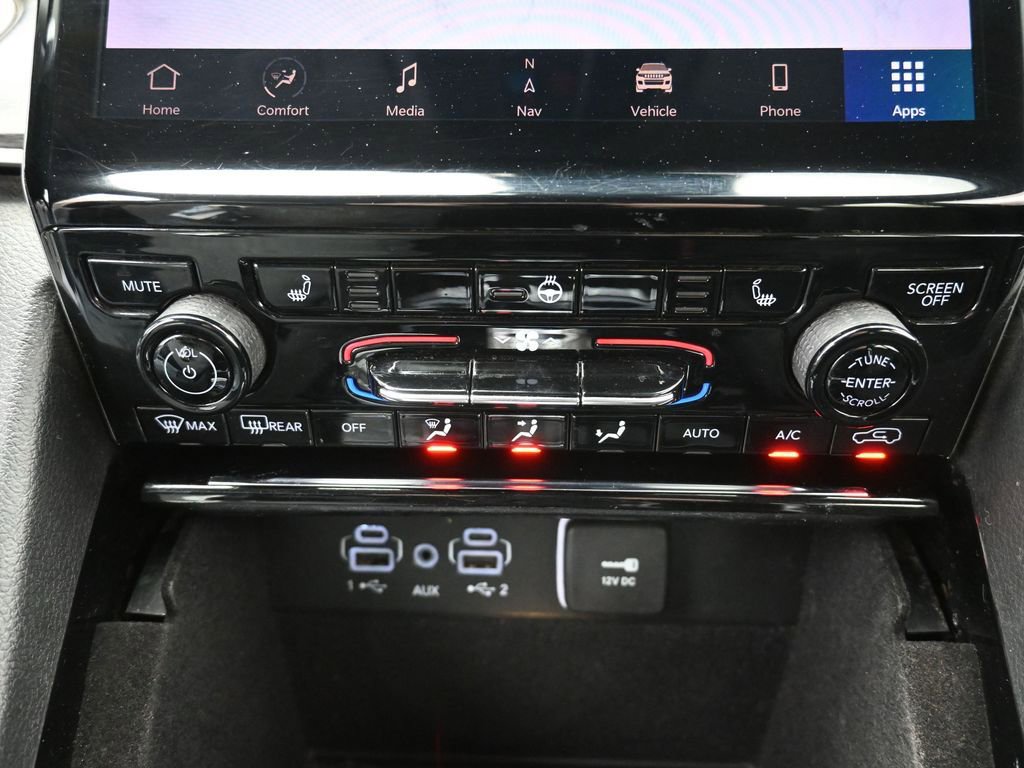 Used 2022 Jeep Grand Cherokee L Limited AWD/4WD image 9