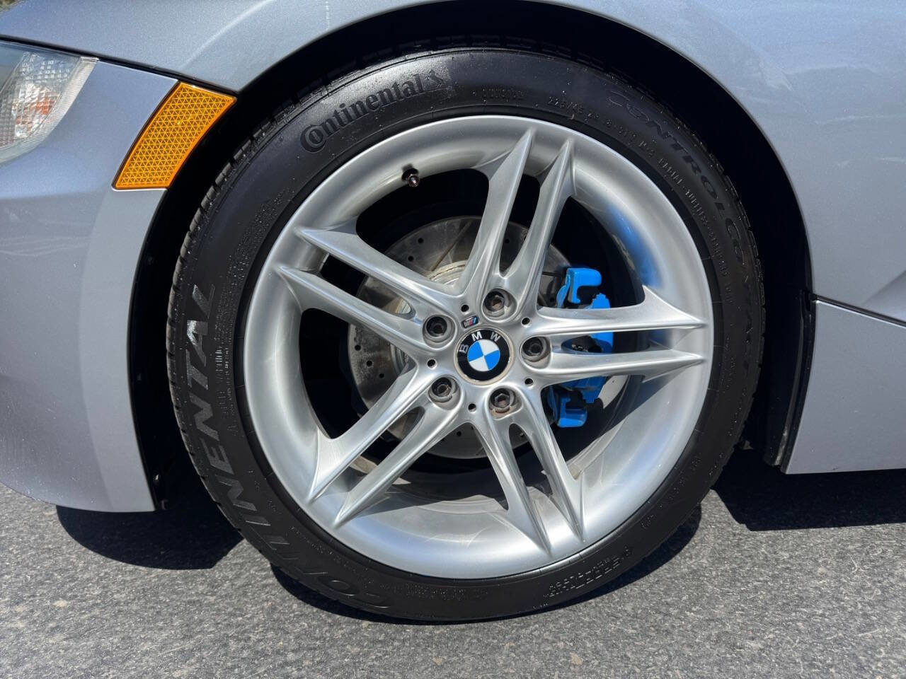 Used 2006 BMW Z4 3.0i RWD image 16