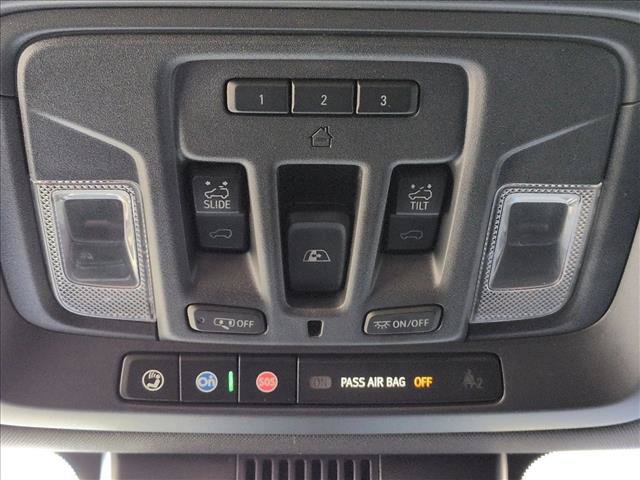 Used 2025 GMC Sierra 1500 AT4 w/ Technology Package AWD/4WD image 22