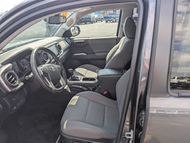Used 2023 Toyota Tacoma SR5 AWD/4WD image 16