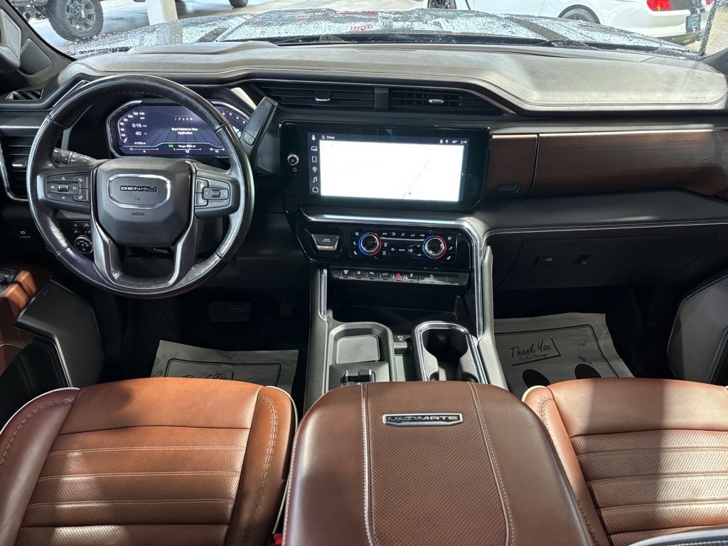 Used 2024 GMC Sierra 3500 Denali Ultimate image 3