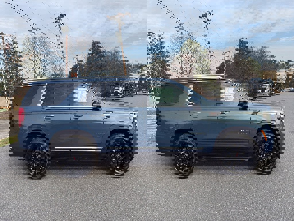 New 2026 GMC Yukon Elevation image 6