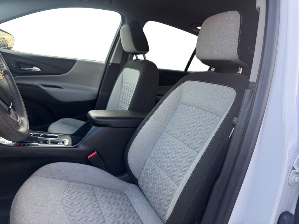 Used 2024 Chevrolet Equinox LS w/ LS Convenience Package image 9