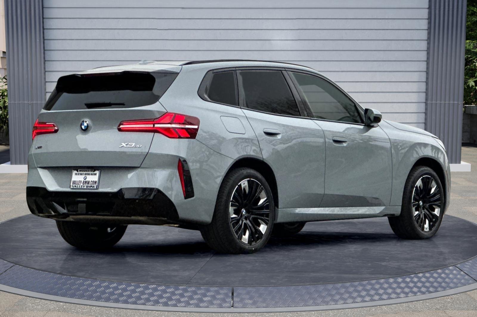 New 2026 BMW X3 xDrive30 w/ Premium Package image 4