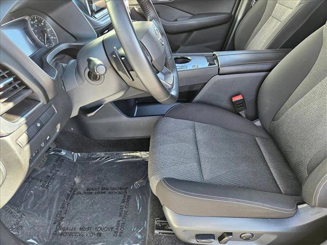 Used 2025 Nissan Rogue SV image 15