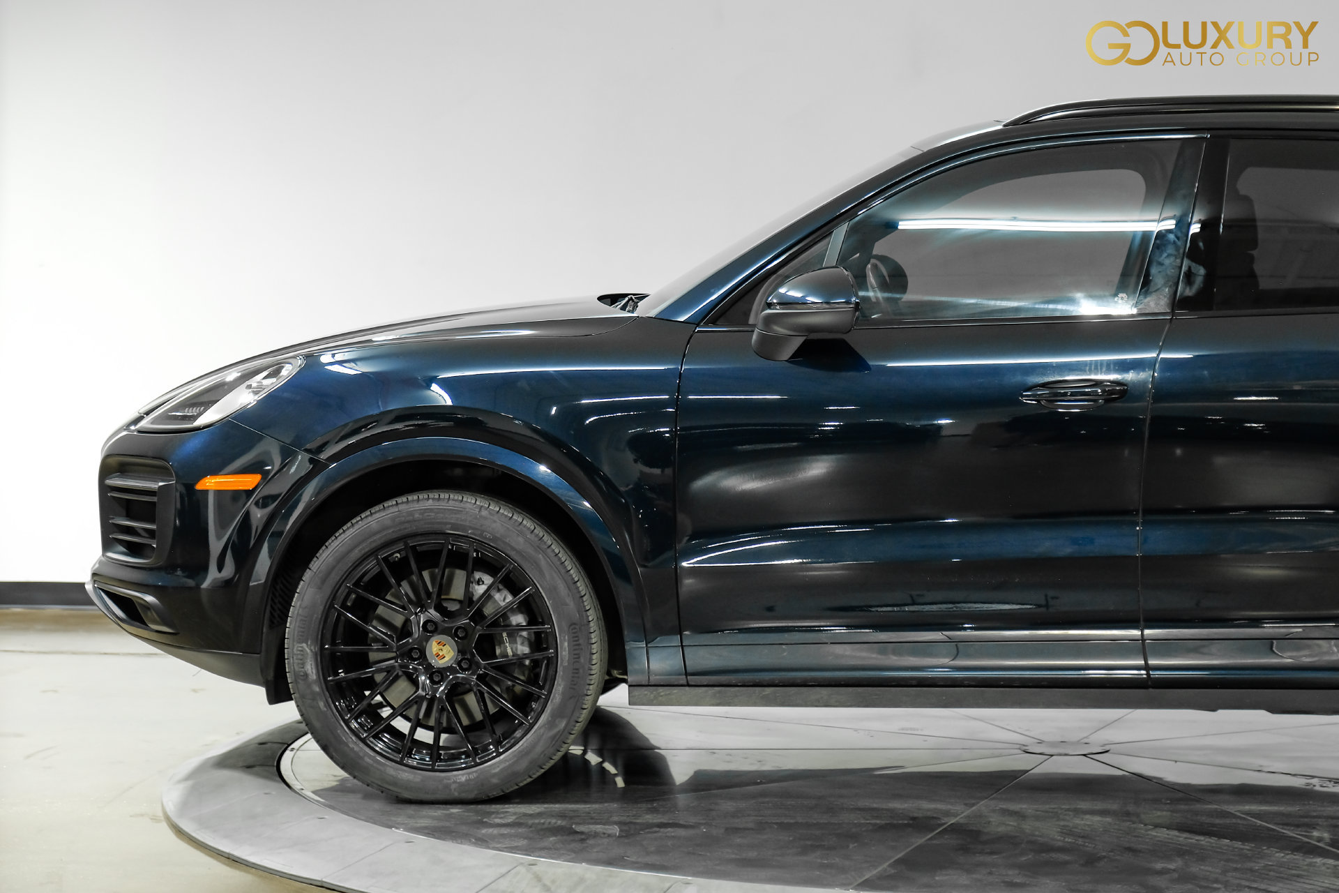 Used 2023 Porsche Cayenne AWD/4WD image 14