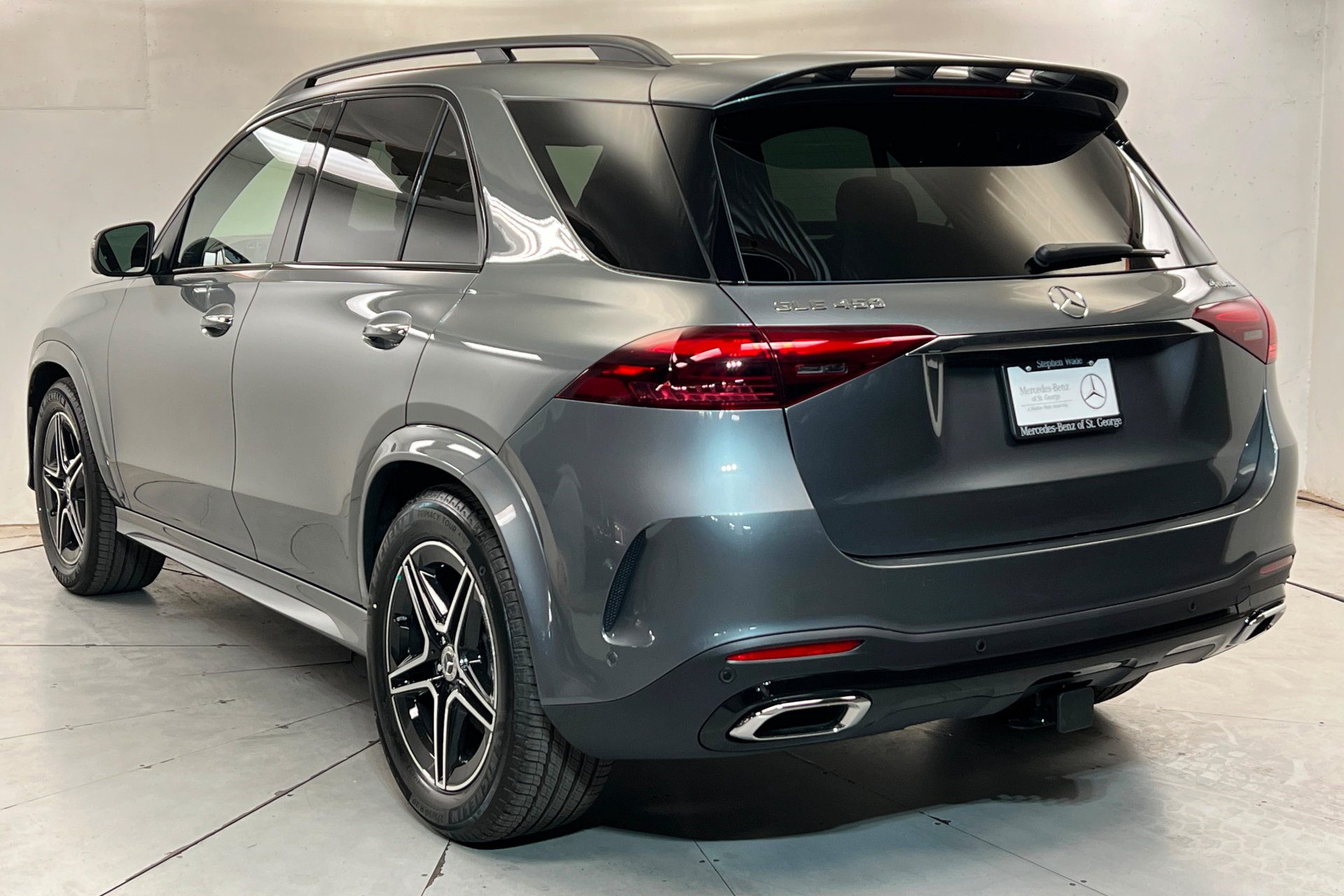 New 2026 Mercedes-Benz GLE 450 4MATIC image 3