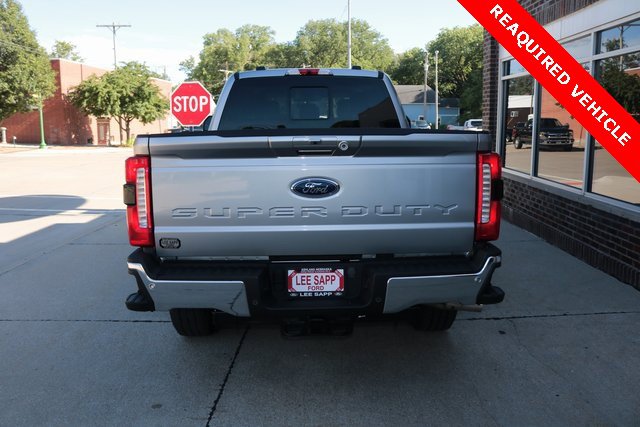 Used 2023 Ford F250 Lariat w/ FX4 Off-Road Package image 7