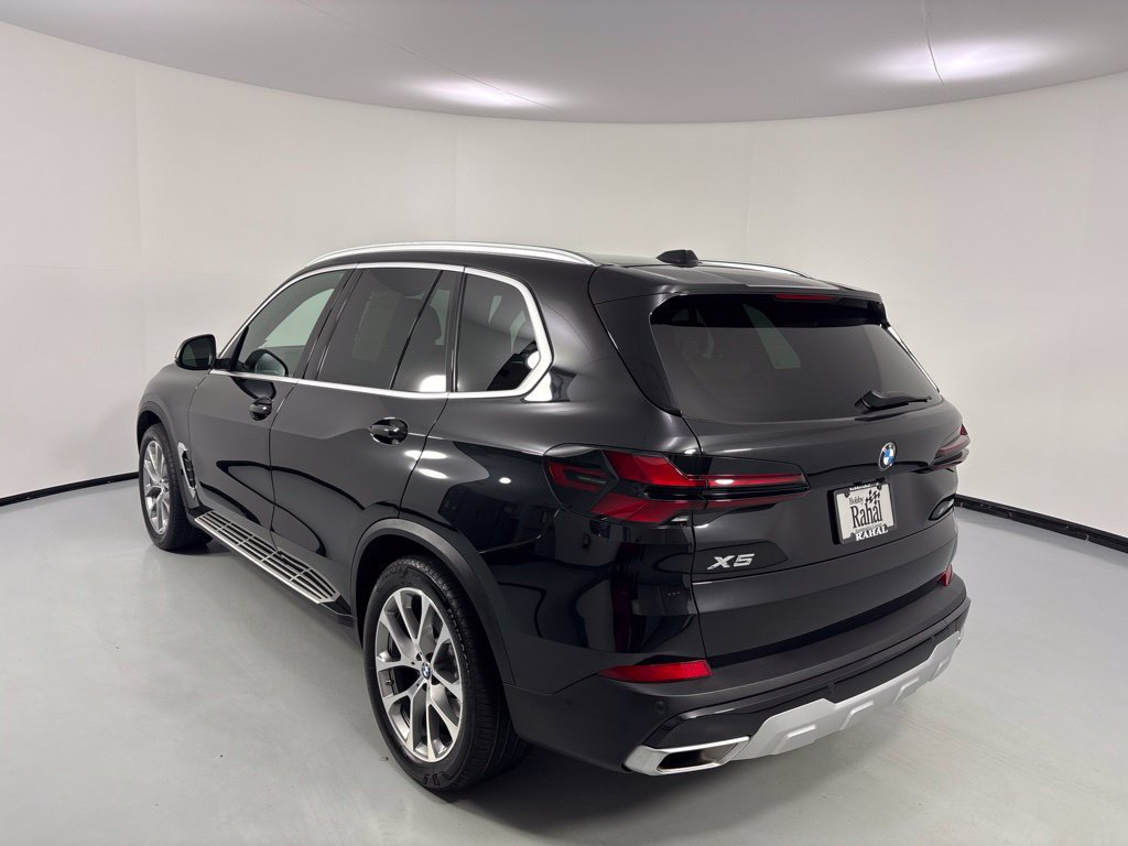 Used 2024 BMW X5 xDrive40i w/ Premium Package AWD/4WD image 6