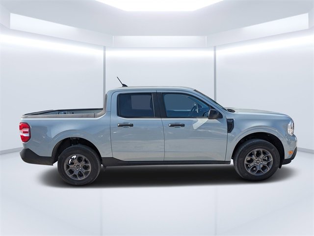 Used 2023 Ford Maverick XLT image 2