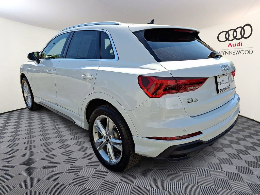 Used 2024 Audi Q3 2.0T Premium Plus AWD/4WD image 4