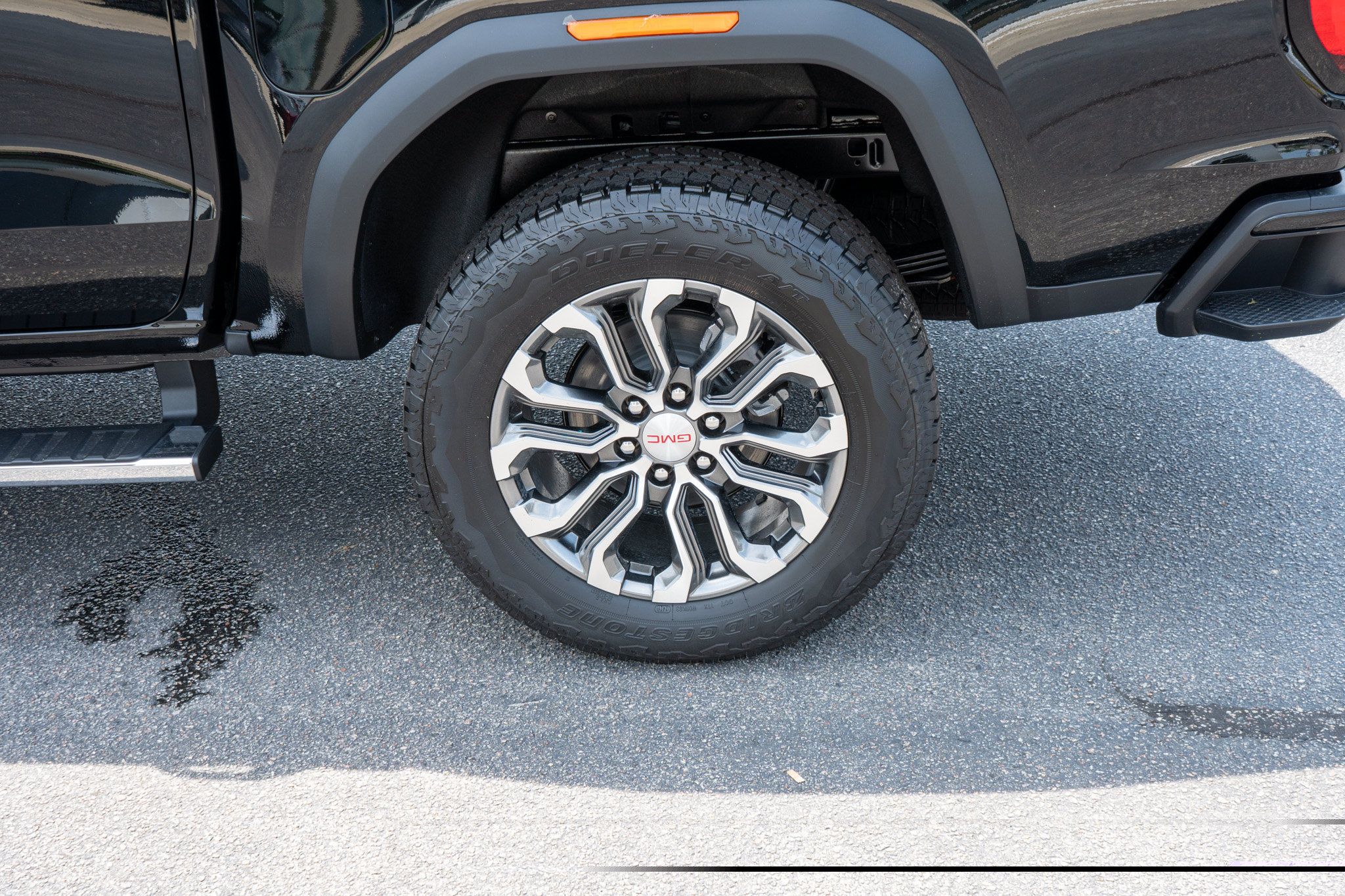 New 2026 GMC Canyon Denali AWD/4WD image 11