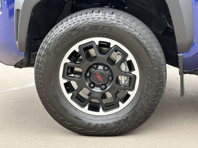Certified 2024 Toyota Tacoma TRD Off-Road AWD/4WD image 10