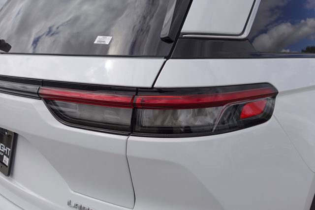 New 2025 Jeep Grand Cherokee Laredo X image 6