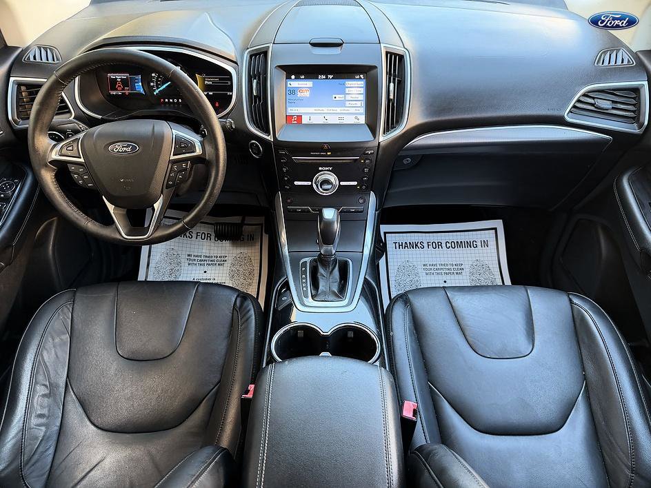 Used 2017 Ford Edge Titanium FWD image 9