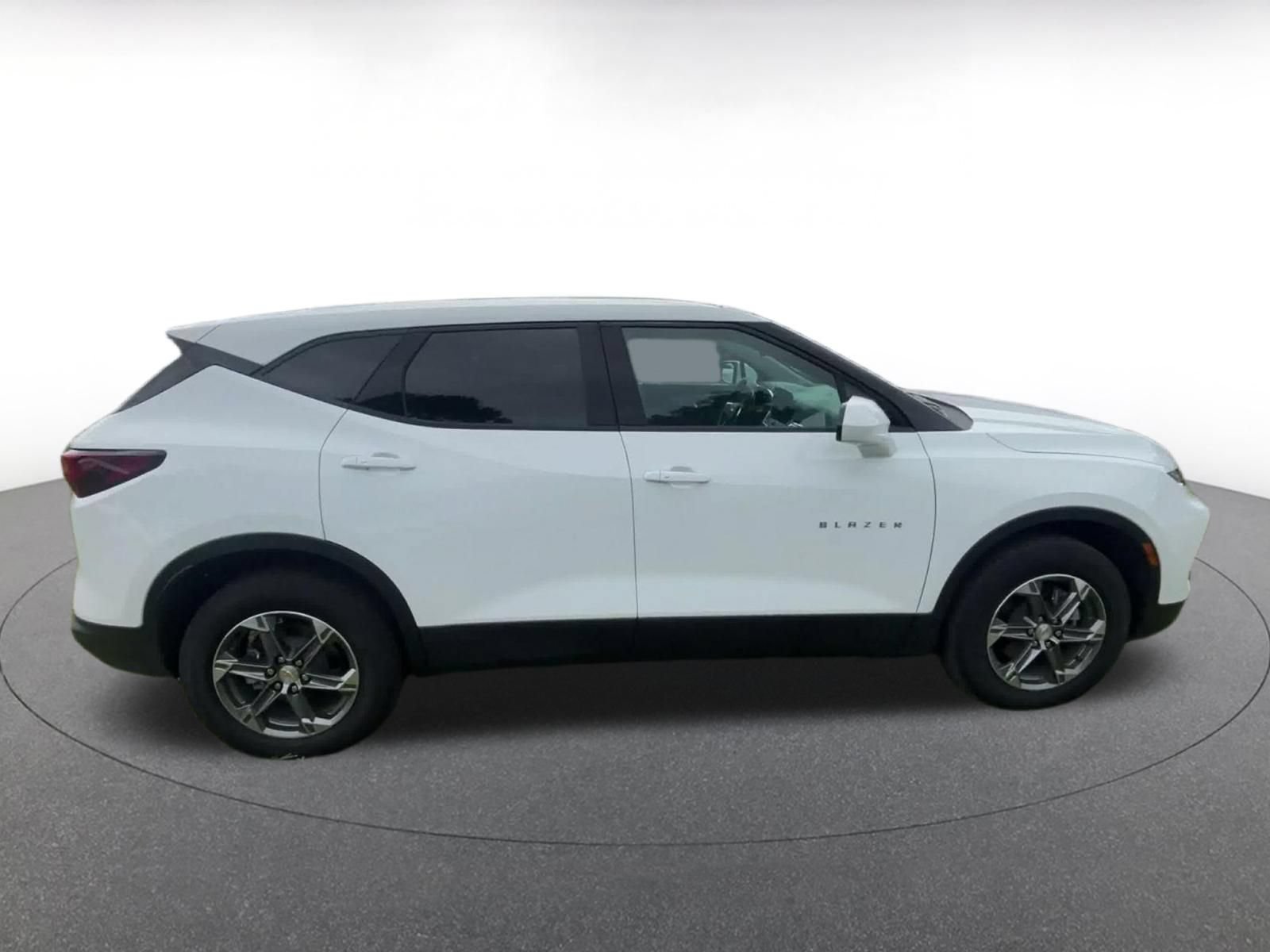 Used 2026 Chevrolet Blazer LT FWD image 15