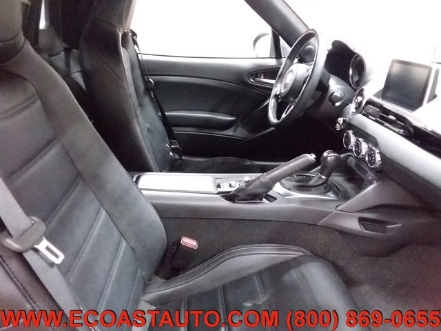Used 2017 FIAT 124 Spider Lusso RWD image 7