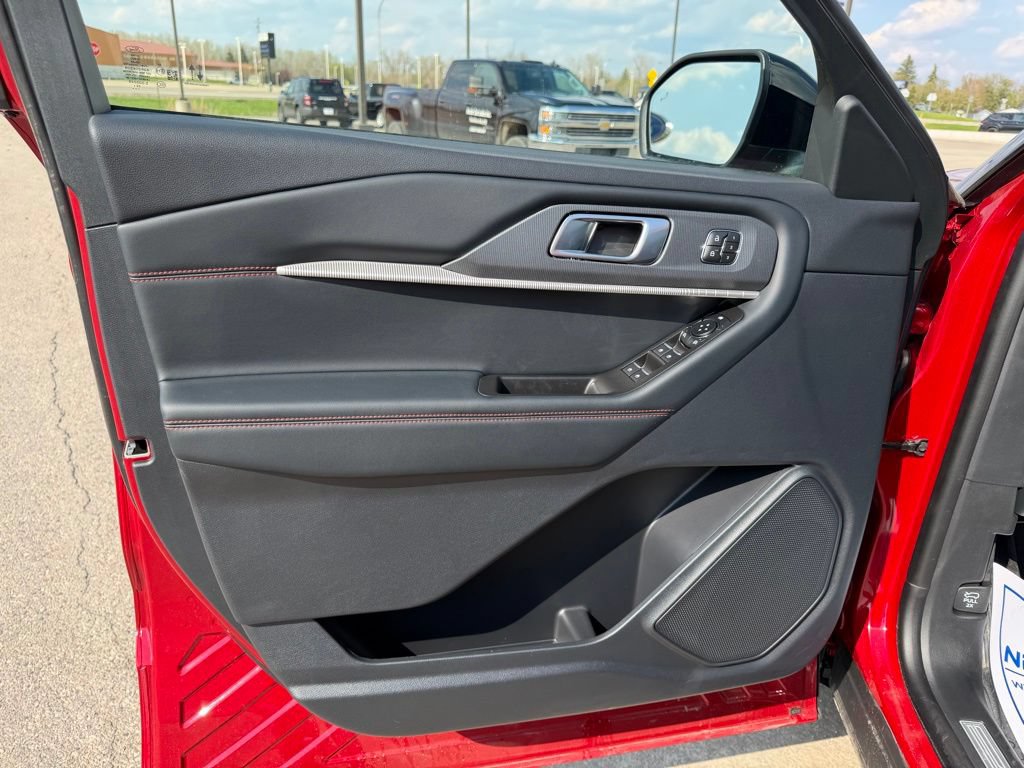 New 2026 Ford Explorer ST-Line w/ ST-Line Street Pack AWD/4WD image 13