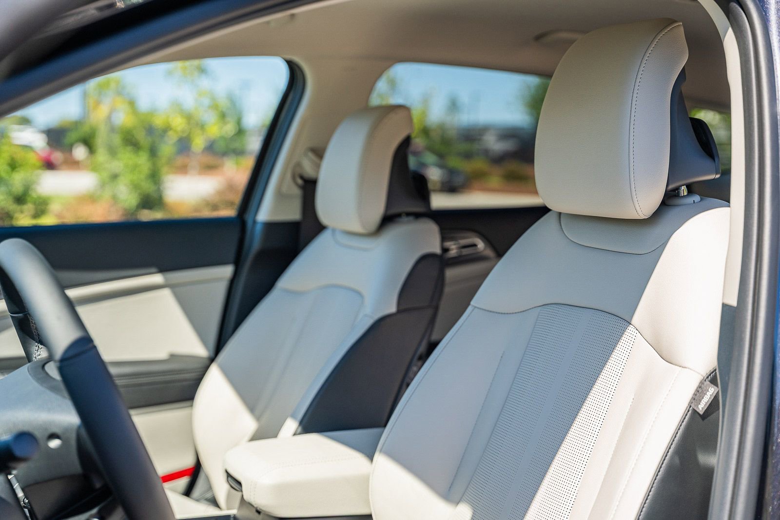 New 2026 Kia Sportage EX w/ EX Panorama Roof Package image 17