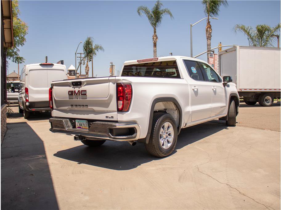 Used 2024 GMC Sierra 1500 SLE RWD image 3
