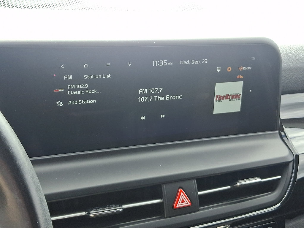 Used 2024 Kia Seltos S AWD/4WD image 4