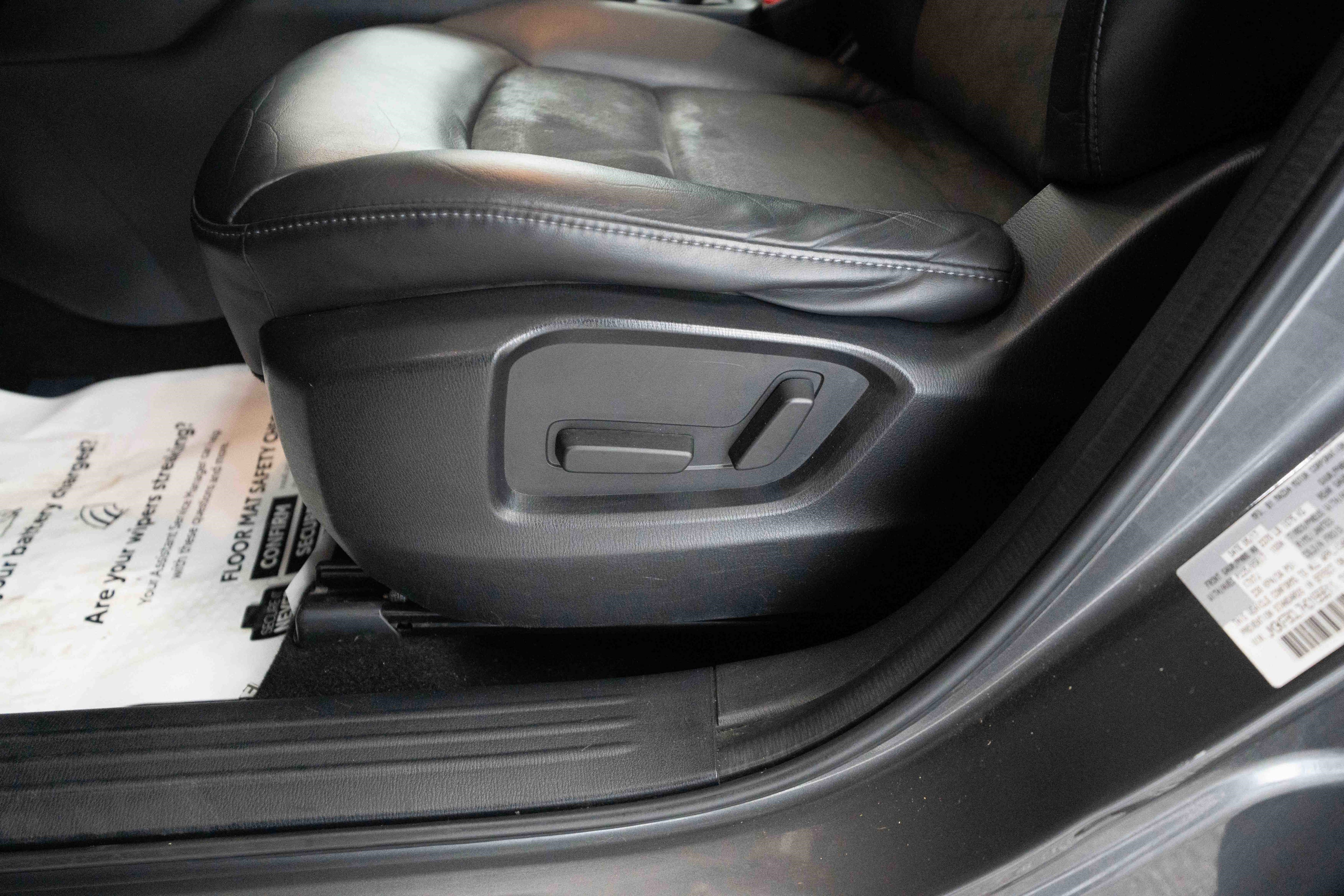 Used 2017 MAZDA CX-5 Touring w/ Preferred Equipment Package image 12