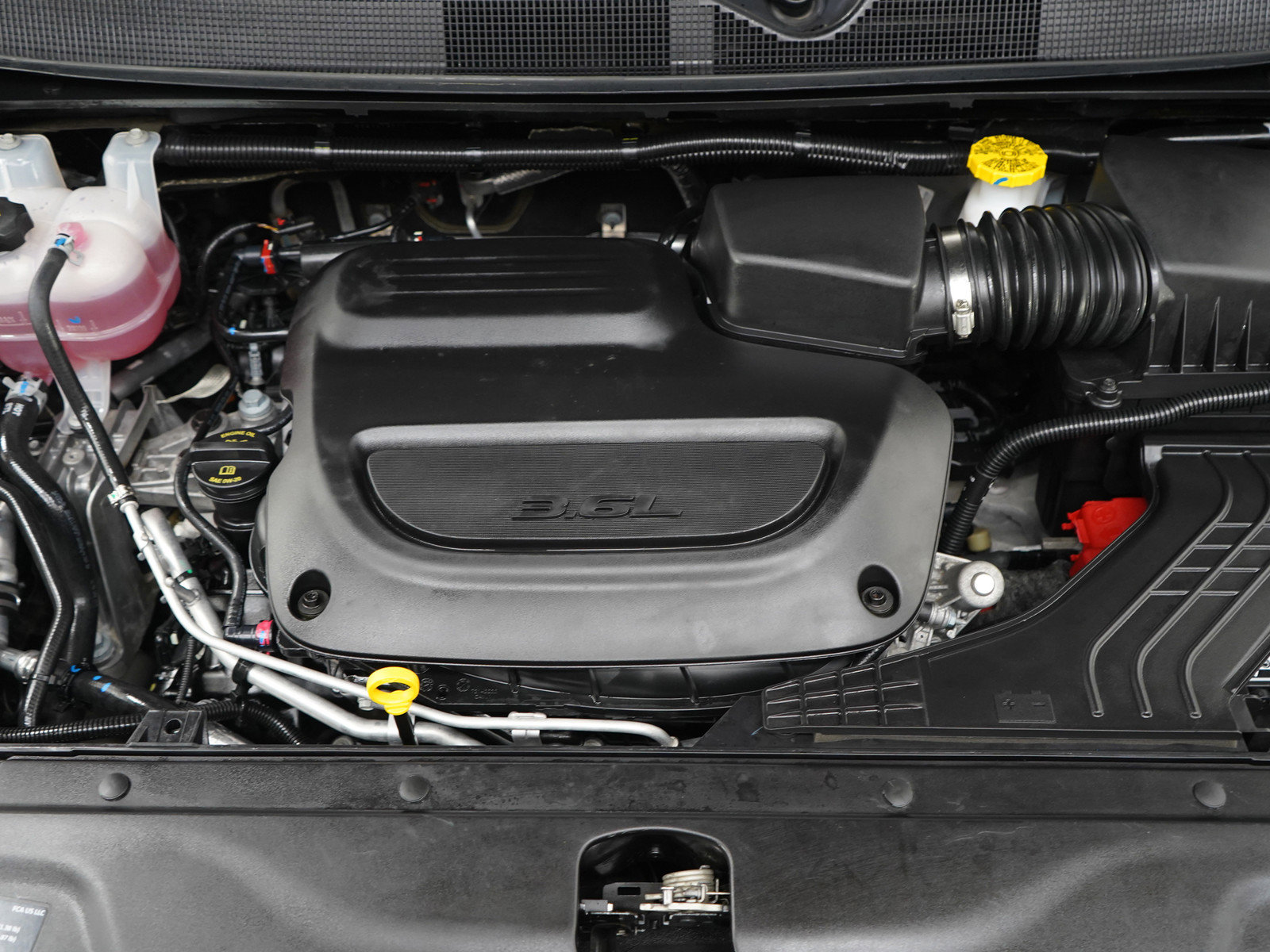 Used 2025 Chrysler Pacifica Select FWD image 32