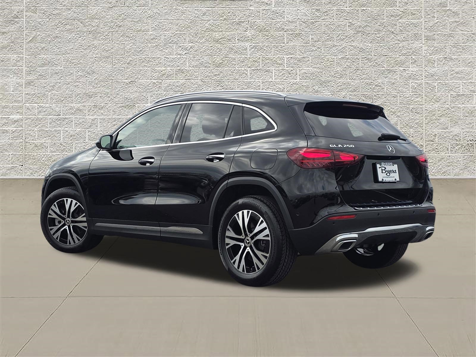 Used 2025 Mercedes-Benz GLA 250 4MATIC image 5