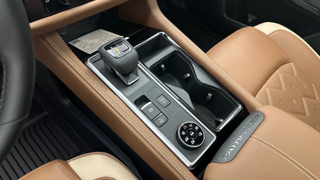 New 2026 Nissan Pathfinder Platinum AWD/4WD image 13