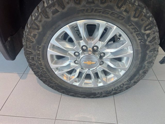Used 2021 Chevrolet Silverado 2500 High Country AWD/4WD image 11