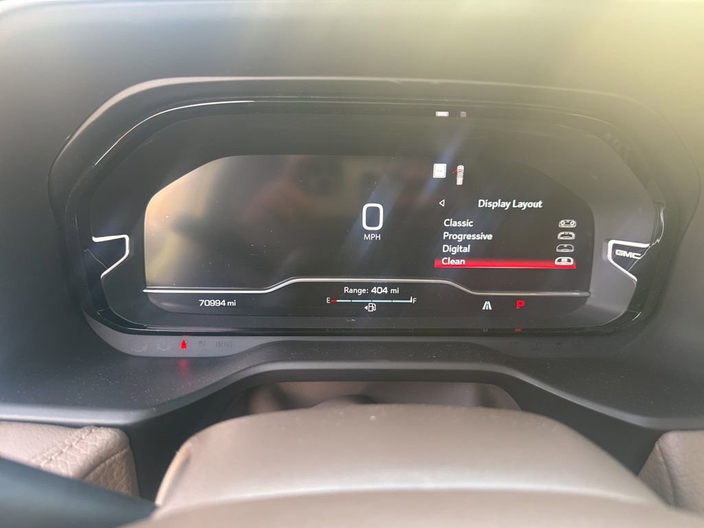 Used 2023 GMC Yukon XL Denali image 5