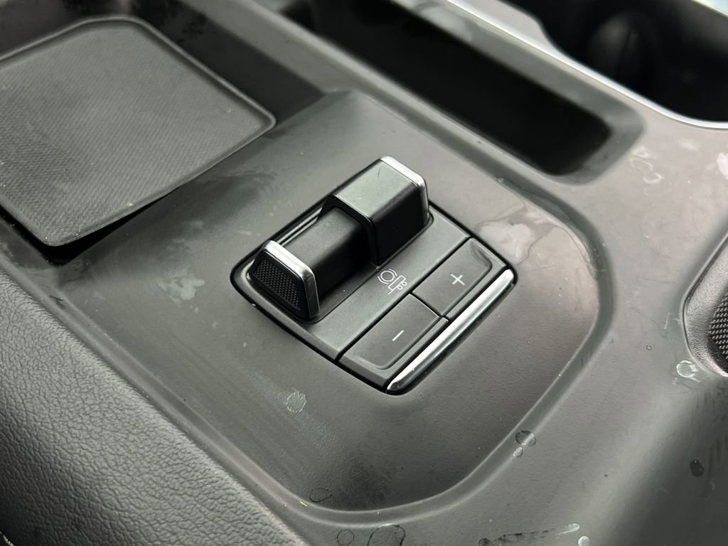 Used 2024 GMC Sierra 2500 Denali w/ Denali Reserve Package image 31