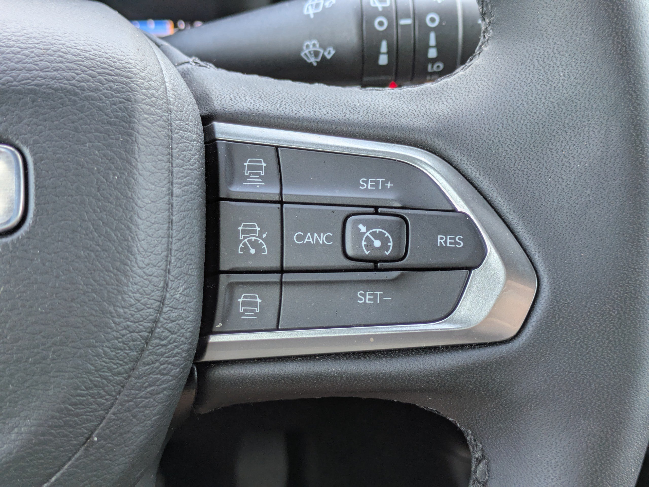 Used 2024 Jeep Compass Limited w/ Elite Group AWD/4WD image 20