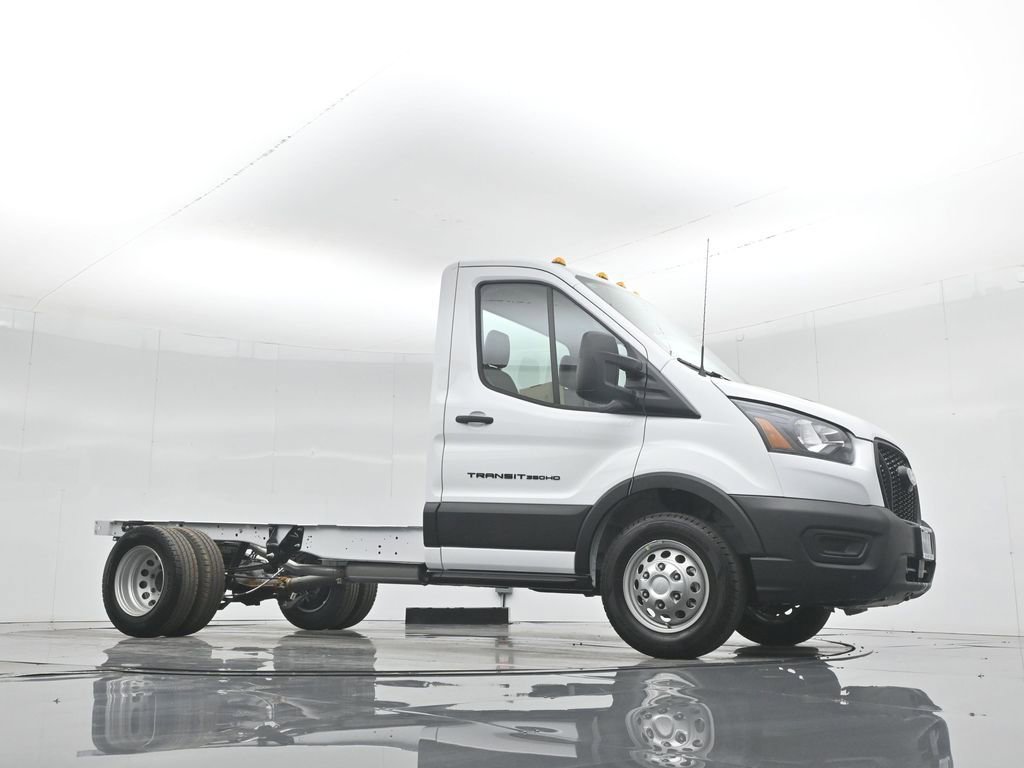 New 2026 Ford Transit 350 Base image 3