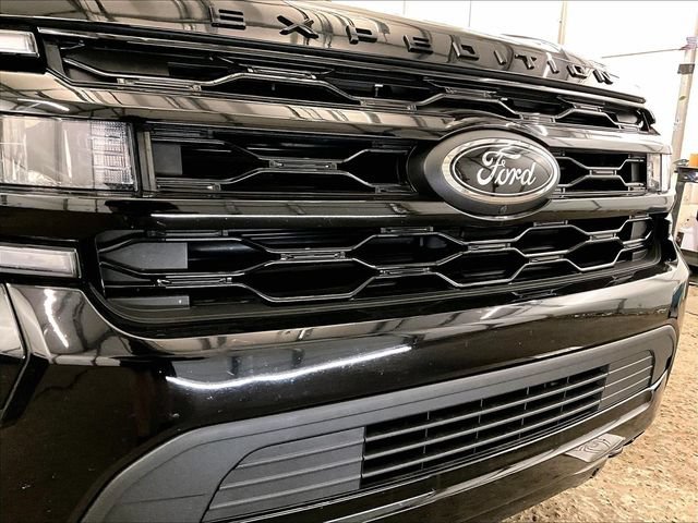 Used 2023 Ford Expedition Max Limited AWD/4WD image 30