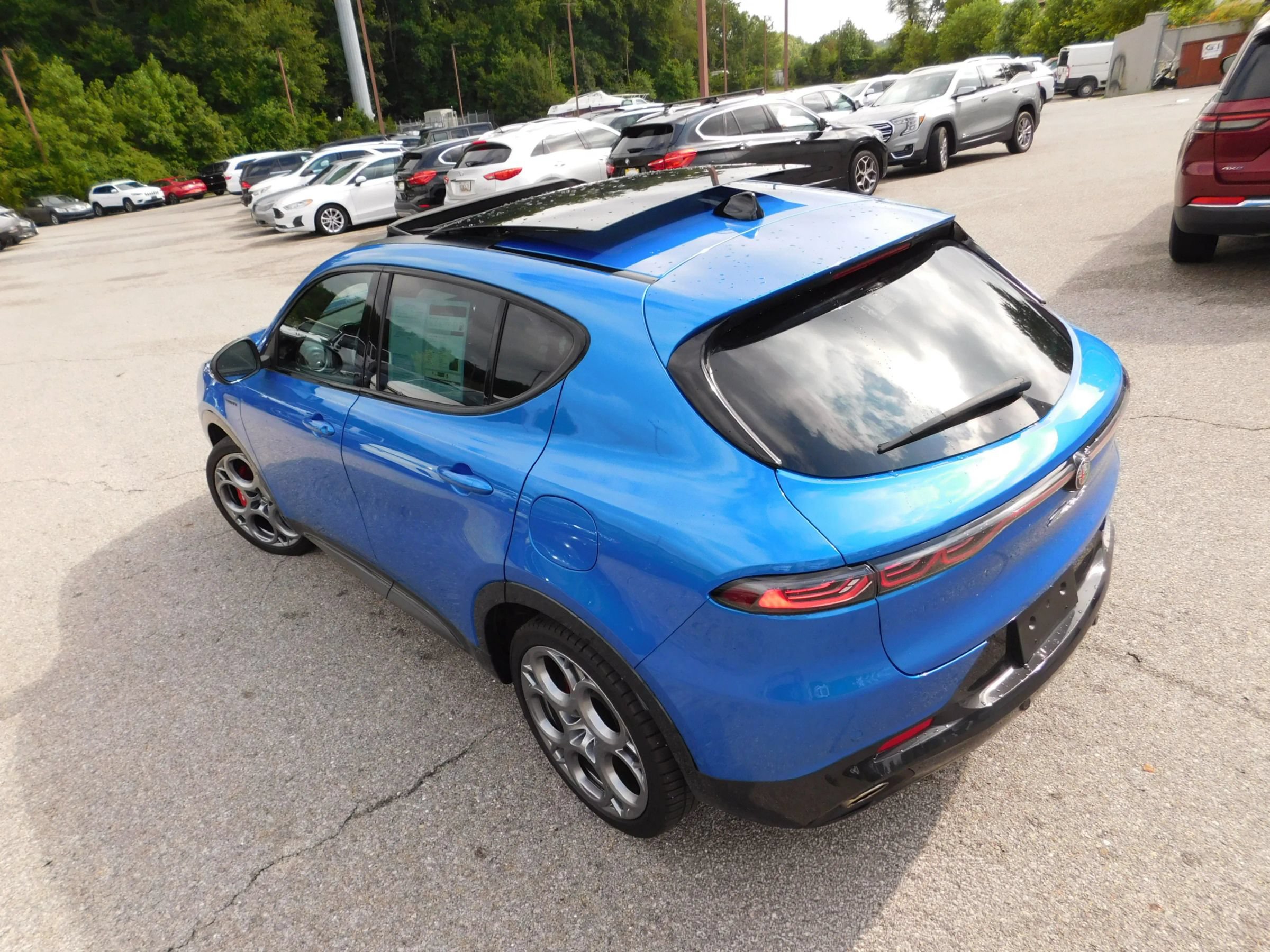 Used 2024 Alfa Romeo Tonale Veloce AWD/4WD image 8