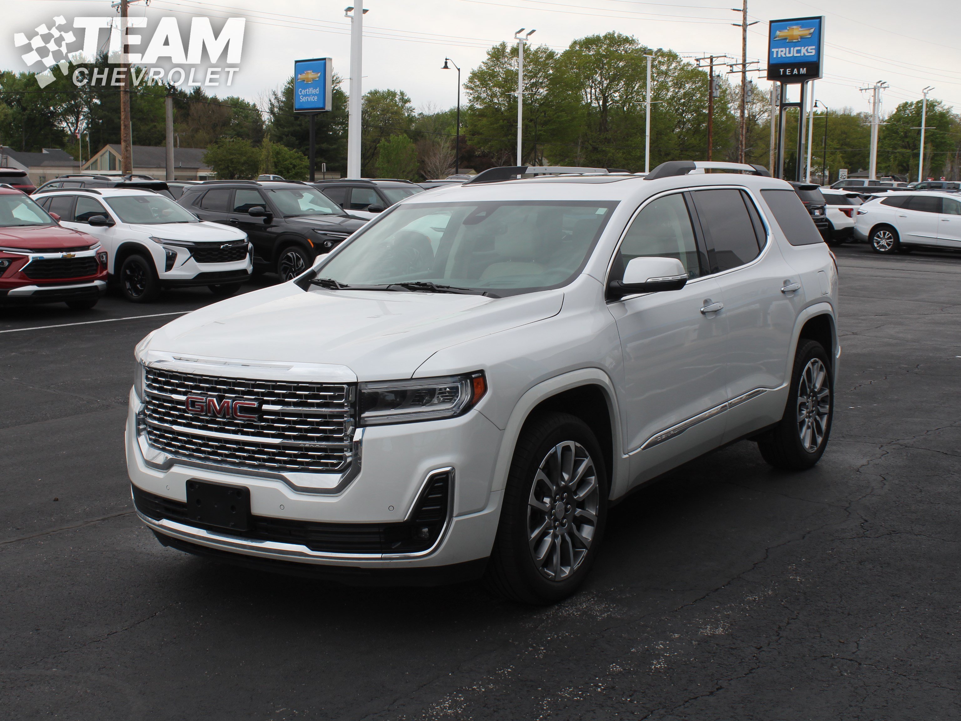 Used 2023 GMC Acadia Denali AWD/4WD image 8
